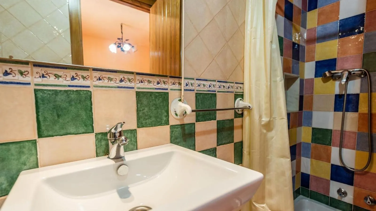 Holiday home Los Llanos Nigueelas By Ruralidays Spain